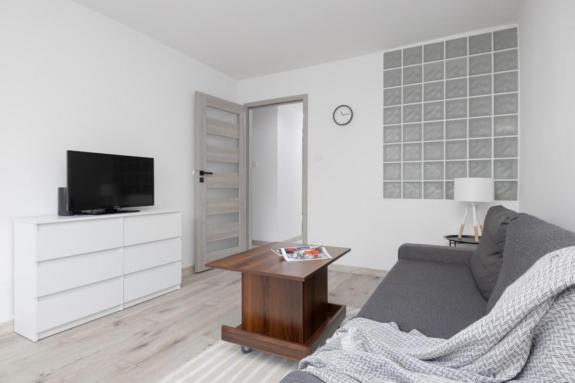 Leilighet Bright Wola Ideal For Remote Work By Renters