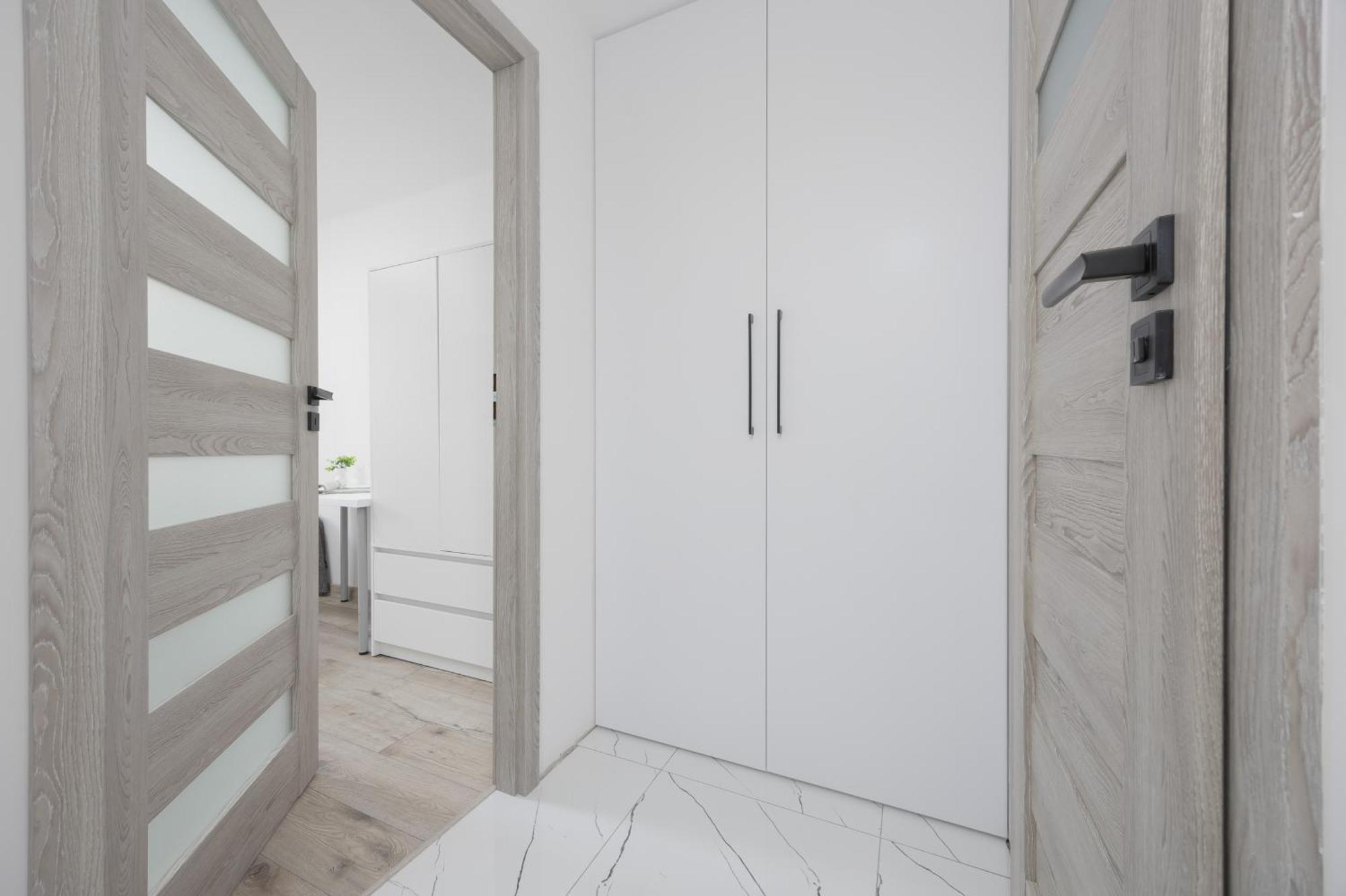 Leilighet Bright Wola Ideal For Remote Work By Renters Warszawa